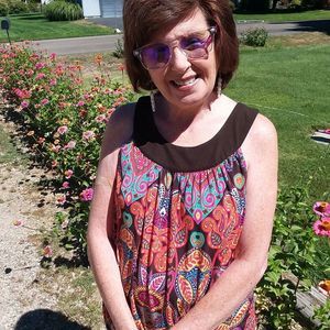 Meet your Posher, Lindy